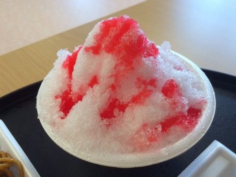 「やさしい手シニアリビングやさしえ高丘」行事食にはかき氷も登場いたします。