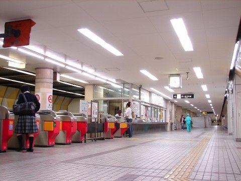 「エターナル瓜破西」地下鉄などの交通手段も整っています。