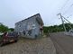 ゆったりとした外観の建物