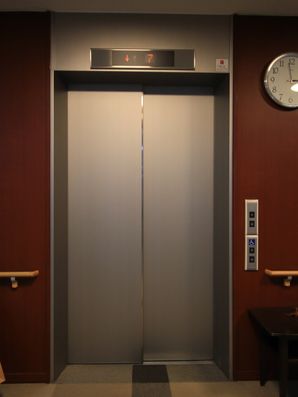 エレベーター