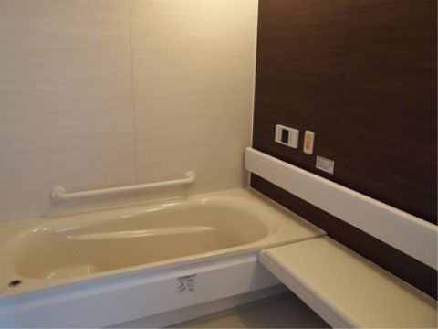 「ケアホームつぼみ」浴室