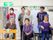 入居者様とスタッフ、7名が写った集合写真。入居者様たちの安心した表情や、スタッフの柔らかい笑顔から、穏やかで仲の良い雰囲気が伝わる。