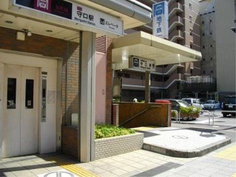 施設近辺には、大阪市営地下鉄が徒歩圏内にありアクセスが良好である。都心ならではの利便性の良さがある。