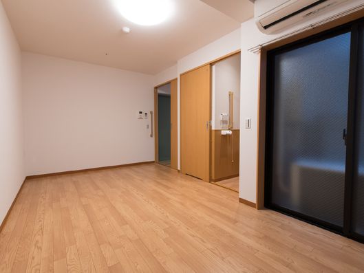 ワンルーム室内