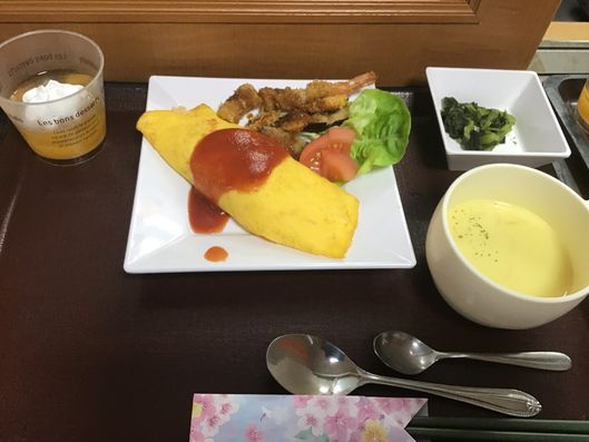 お食事