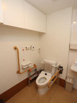 広々としたトイレ