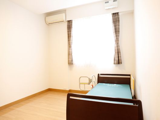 白を基調にした個室