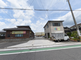 静かな住宅街の角