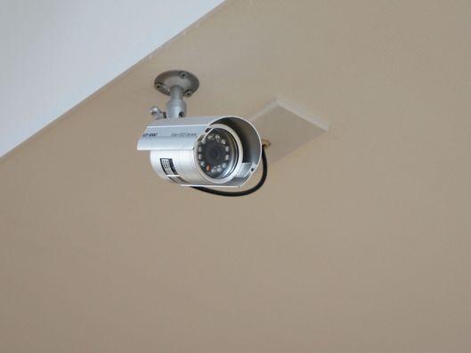 監視カメラ