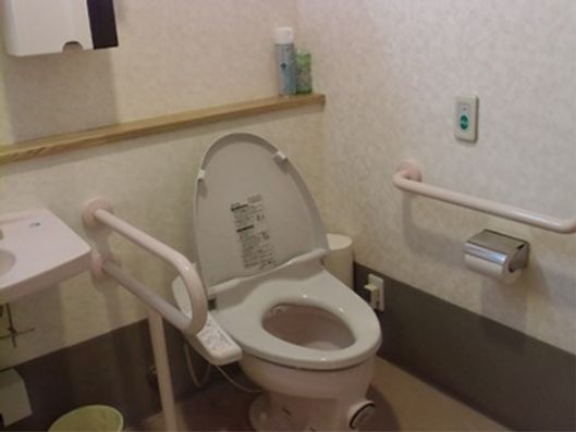 共有トイレ