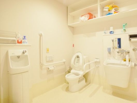 バリアフリートイレ