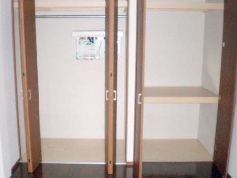 クローゼットが設置された居室
