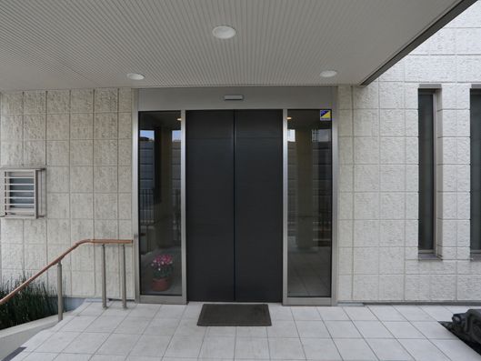 エントランスホール