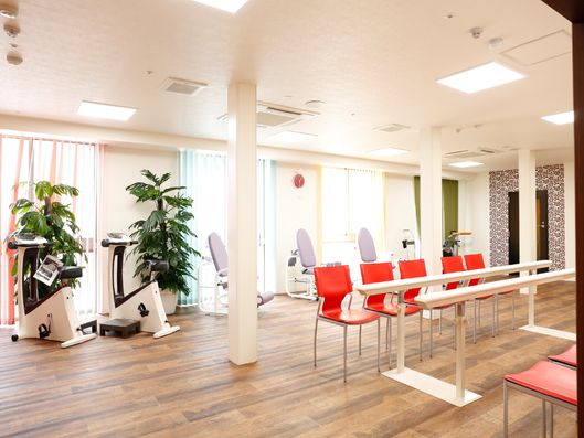 明るい機能訓練室