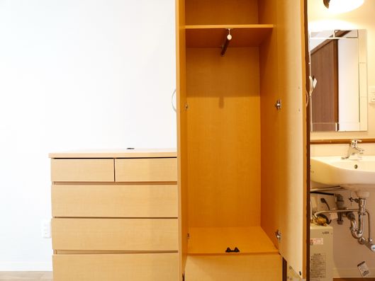 クローゼットとチェスト