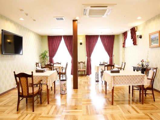 レストランのような食堂