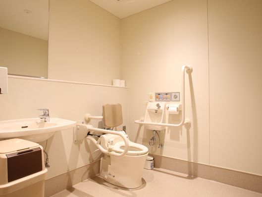 広々としたトイレ