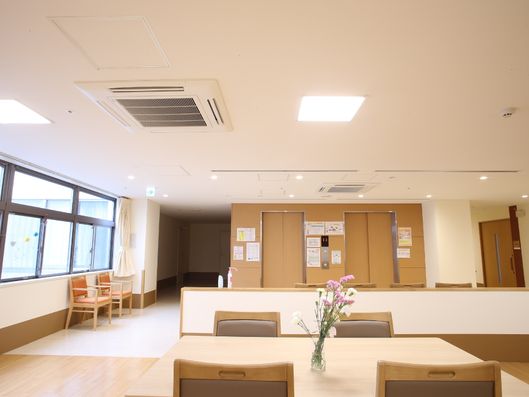 ２台のエレベーター