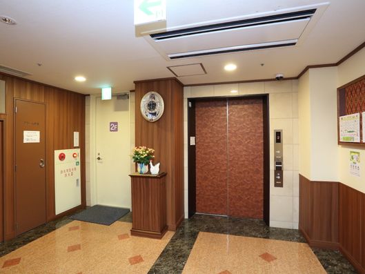 2階のエレベーターホール