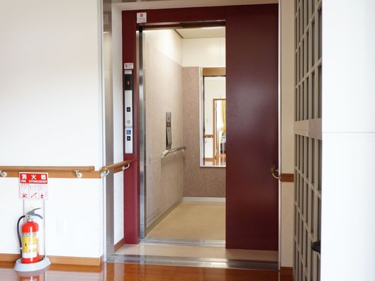 エレベーター