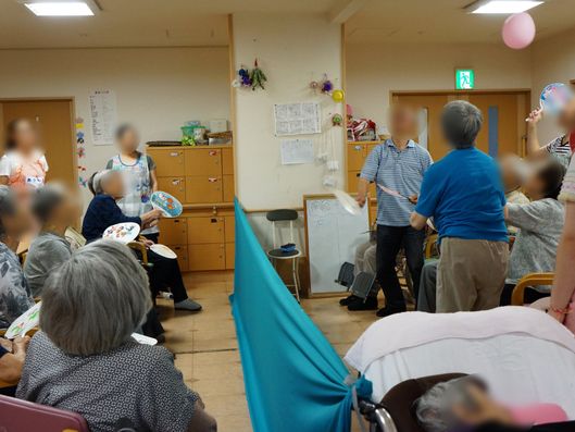 楽しそうな利用者