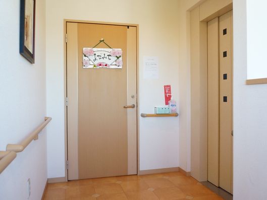 エレベーター前ホール