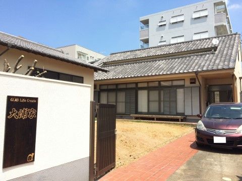 段差のない介護施設の外観
