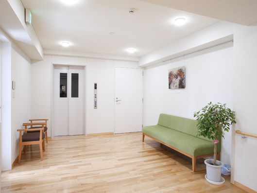 エレベーター待合室