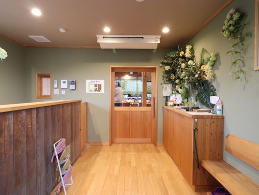 エントランス中