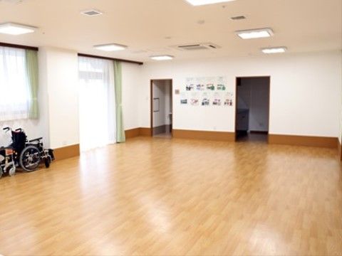「未来倶楽部 宮前」の地域交流スペース。広々とした多目的スペース。