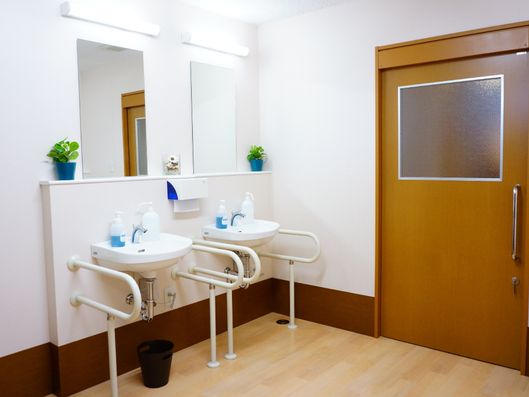 共有お手洗い洗面台