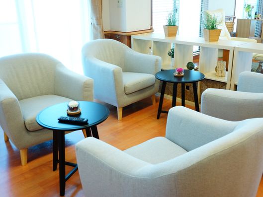 一階ホールの談話スペース