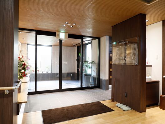 エントランスホール