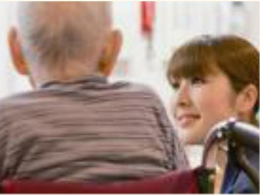 入居者様とスタッフ