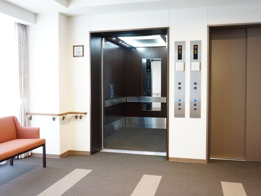 エレベーター