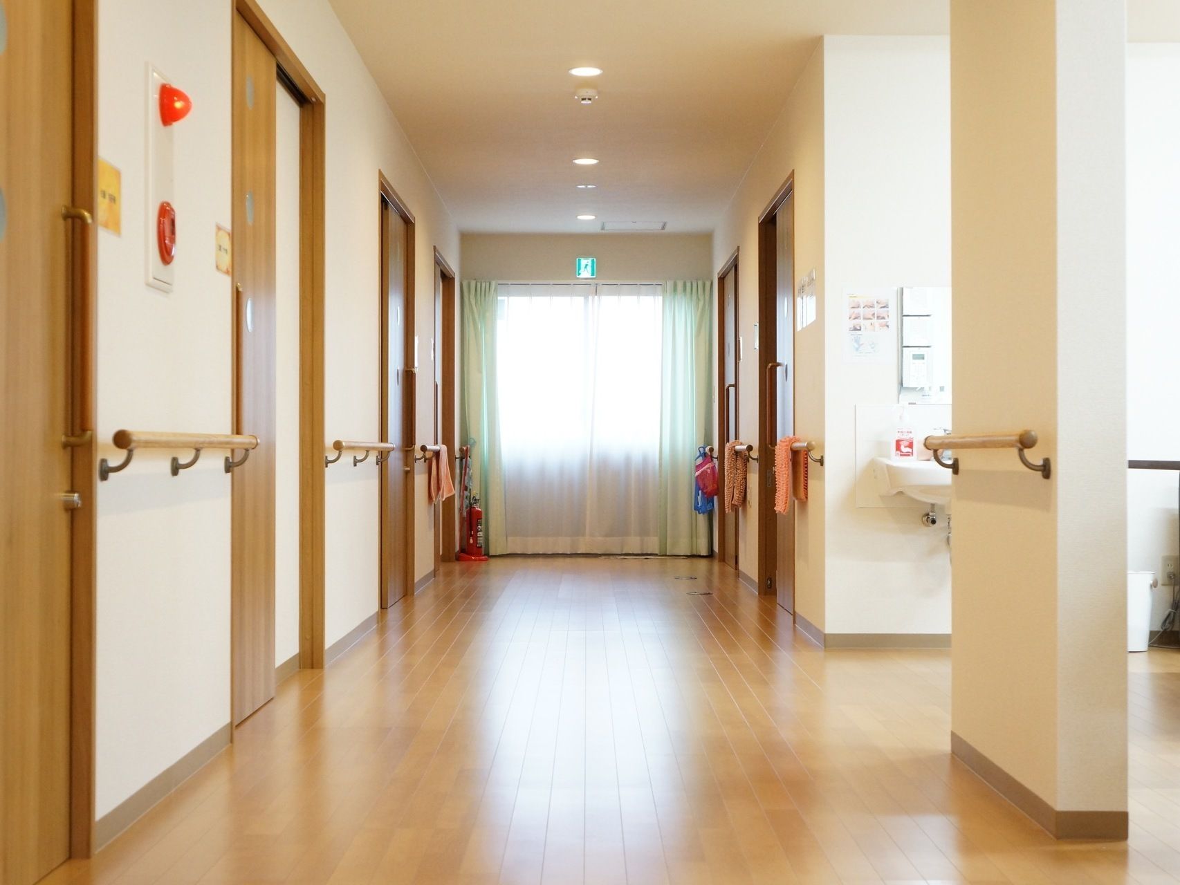 サービス付き高齢者住宅 ケアビレッジさんりづかの日常。レクリエーションなどを通して沢山の方とふれあえます。