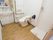 トイレの手前には洗濯機パンと専用の水栓が設置されているため、そこに洗濯機を置いて洗濯することが可能である。