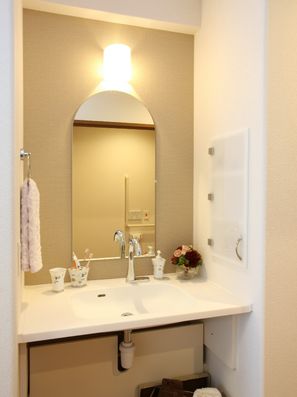 昇降式洗面化粧台