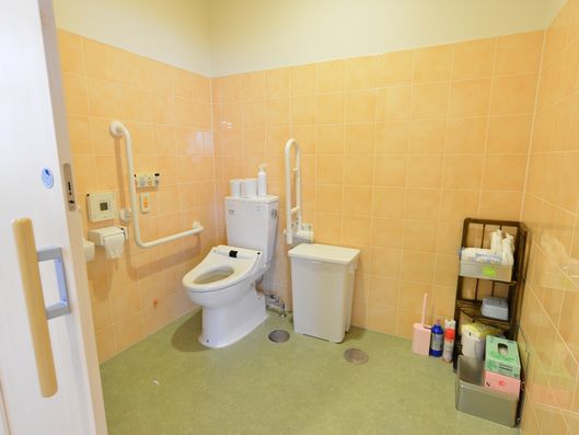 施設内トイレ
