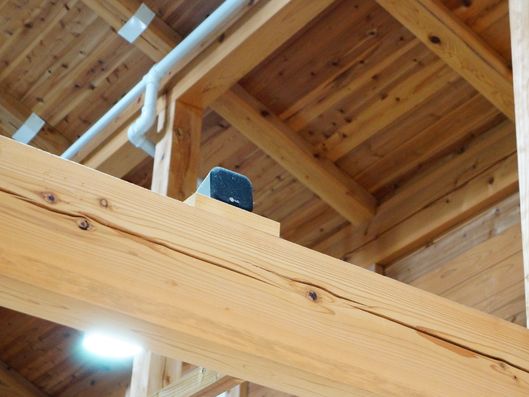 配管のある天井