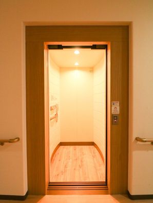 エレベーター