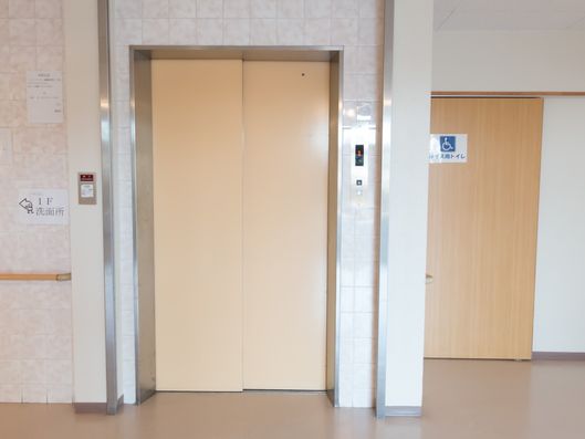 エレベーターホール