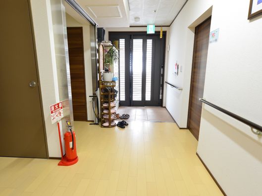 玄関2