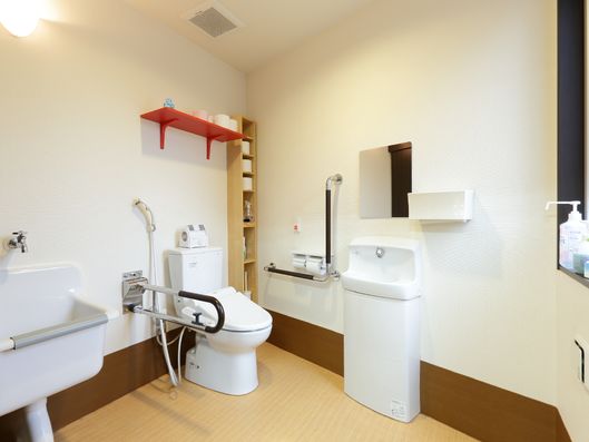 多目的トイレ