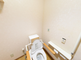 バリアフリー設計のトイレ空間