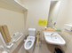 介護施設の明るいトイレの様子