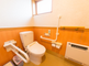 バリアフリーのトイレ設備が整う部屋