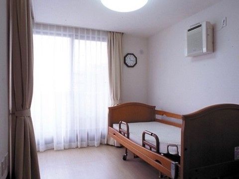 ベッドが設置された居室