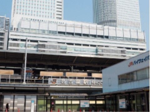 名古屋駅前の様子。