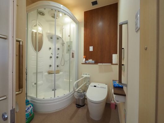 カプセルシャワー